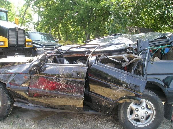 Kemi Yemi-esse's car after the car crash. 