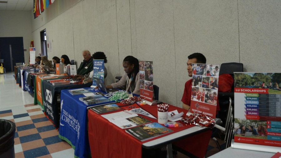 Colleges+like+University+of+Houston%2C+Stephen+F.+Austin%2C+Lamar+University%2C+etc.+visited+Kerr+to+provide+information+to+students+interested+in+their+college+programs.+