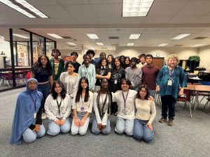 From left to right: Semaa Idris, Shirley la, Panteha Imanian Arabi, Hayden Ha, Paris Ubani, dat Nguyen, Perla Rodriguez, and others pose for a group photo.